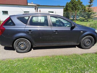 Kia Ceed 1,6 l - 3