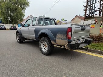 Nissan Navara - King Cab 2,5 Td (D22) 4x4 - 3
