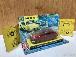 Corgi toys Jaguar E-type - 3