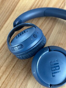 Sluchátka JBL Tune 520BT modrá - 3