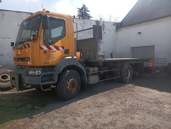Renault kerax 6x4 - 3
