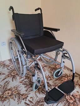 Invalidní vozík mechanický, odlehčený - 3