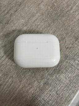 Prodám 1 měsíc používané Airpods pro 2 - 3