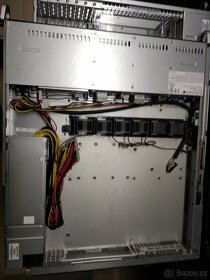Balík 2 kusů 1U Supermicro case 113M-5 8x2,5" 1PSU - 3
