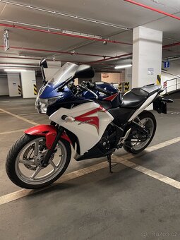 Honda CBR 250R - Rok 2011 - Najeto 17.844km - 3