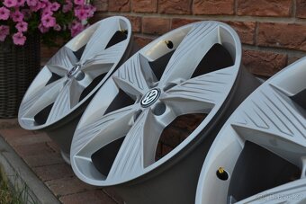 5x112 R19 Hliníkové disky Volkswagen Passat - 3