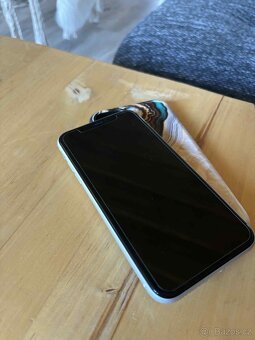 Iphone 11 64 GB 100% baterie - 3