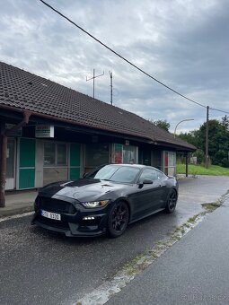 Ford Mustang GT5.0 - 3