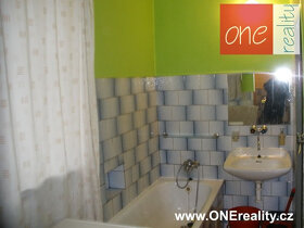 Menší byt 2+1 v cihlovém domě, Broumov - 3