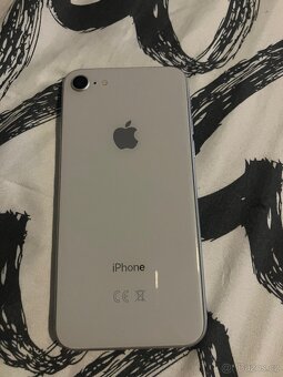 iPhone 8 silver 64gb není plně funkční - 3