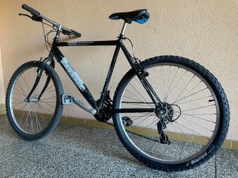 Favorit Tornado Black Edition - 3