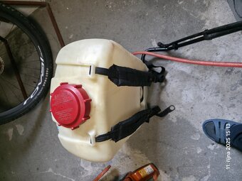 Zádový tlakový postřikovač SOLO 485 - 3