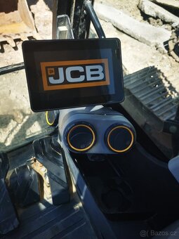 Pasovy bagr Jcb 220x l 4f - 3