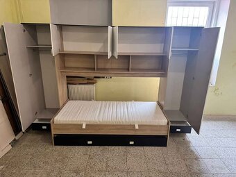 Dětský pokoj jednolůžko s přistýlkou se skříněmi viz foto - 3