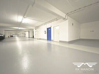 Garážové stání, 10m2 - ul. Kytlická 780, Praha - Prosek - 3
