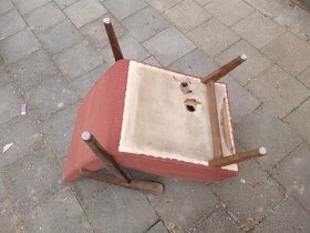 Starožitné křeslo s nánožníkem - 3