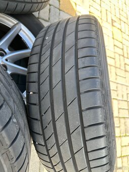Letní sada pneumatik s originál disky BMW - 3