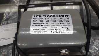NOVÝ - RGB LED Reflektor, dálkový ovladač IP65 - 3