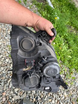 Opel meriva predni svetla - 3