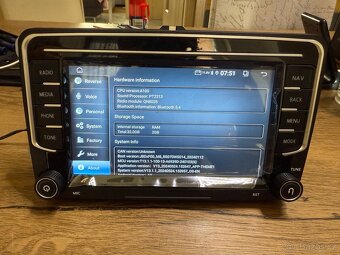 VW 7037B 7" 2DIN pro Volkswagen, Škoda, a CarPlay, 2/32GB - 3