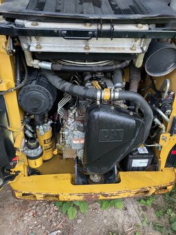Caterpillar 216B - 3