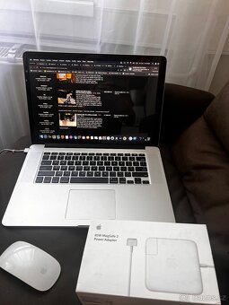 MacBook Pro 15 retina i7 256gb 8gb + Apple mouse2+nová nabij - 3