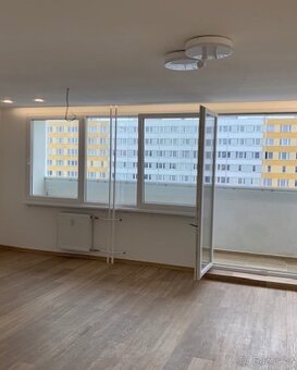 Kompletní Rekonstrukce bytu a koupelen terasu, plotů - 3