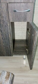 Koupelnová skříňka z umyvadlem - 3