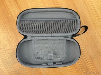 Retroid Pocket 5 příslušenství - 3