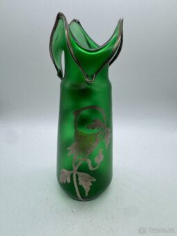 Sběratel nabízí staré secesní vázy - 3