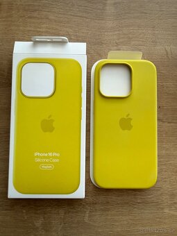 Silikonový kryt na iPhone 16 Pro s MagSafe - 3