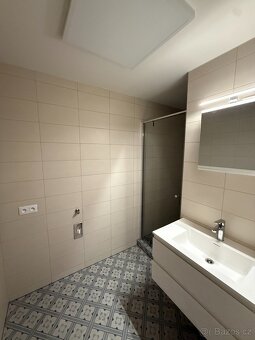 Pronájem bytu 3+1 s balkonem, 81m2, Studená - 3