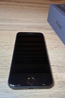 iPhone 8 - 3
