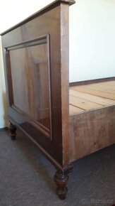 Stará dřevěná postel - 3