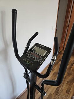 Prodám Eliptický trenažér - Housefit Motio 70 - 3