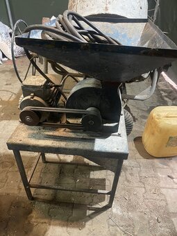 Šrotovnik na obilí - 3