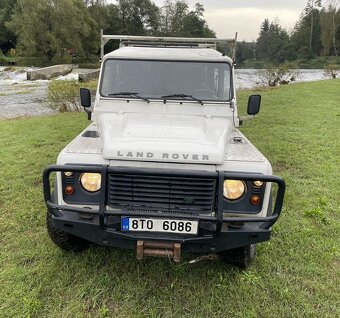 Land Rover Defender 110. 2.4 TD 90kW. 4x4. Rv 2008. Nová STK - 3