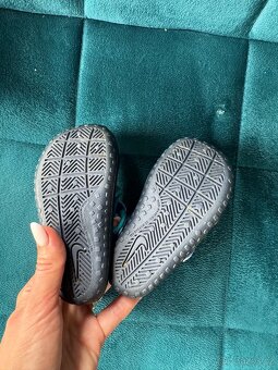 Sandálky Nike vel. 20/21 - 3