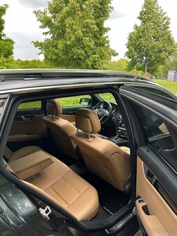 Mercedes Benz c-class c300 - 3