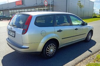 Ford Focus Mk2 - 3