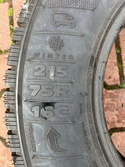 Pneu M+S 215/75r16c - 3