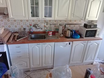 Prodám použitou kuchyni s myčkou Bosch. - 3