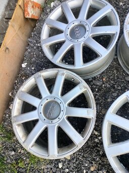 4ks alu disky orig. Audi 5x112 r18 4Ks 4500kč - 3