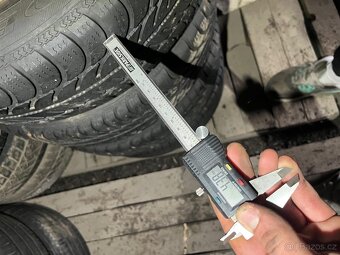 185/65r15 4x108 6J 15 et 18 zimní 5mm - 3