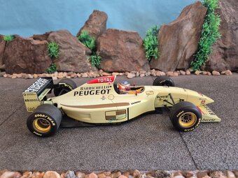 Prodám model formule F1 1:18 Jordan Peugeot - 3