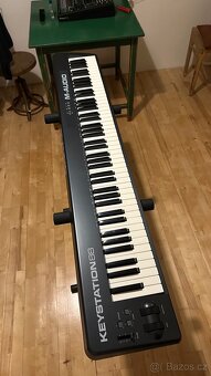 M-AUDIO keystation 88 - 3
