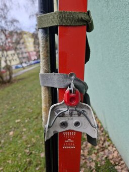 Běžky Rossignol (červené), hůlky a sjezdové boty nadměrná ve - 3