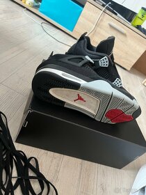 Air Jordan 4 Retro SE "Black Canvas" - 3