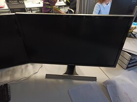 LCD monitor 28'' Samsung U28E590 - 3