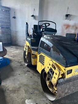 Tandemový válec Bomag 120 - 3